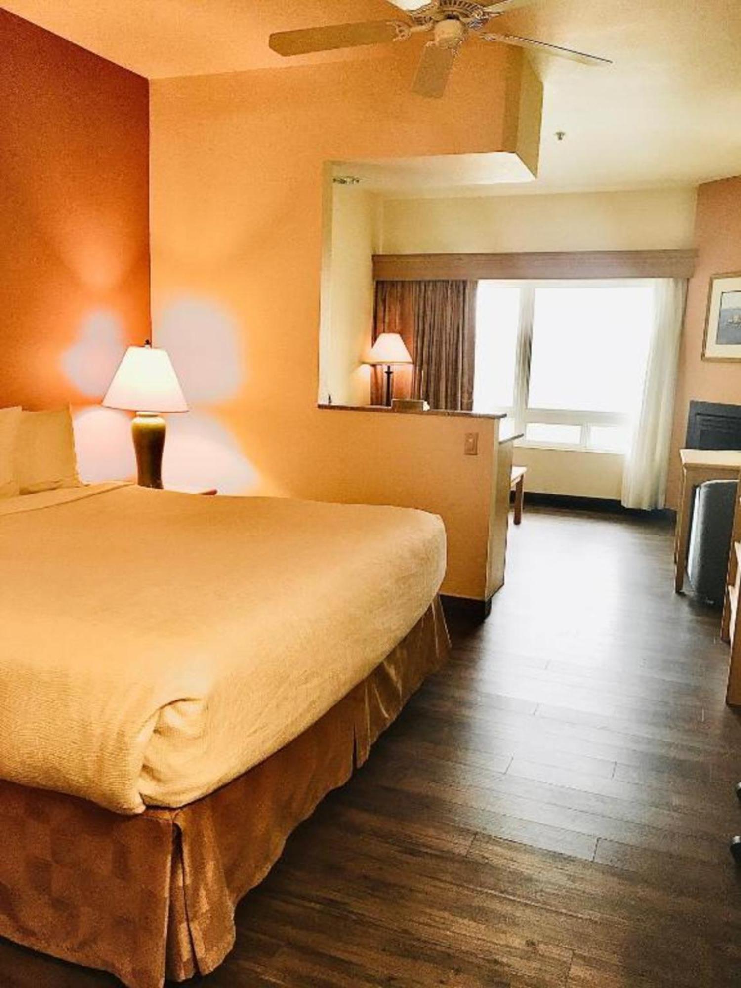 Lighthouse Suites Inn Ocean Shores Εξωτερικό φωτογραφία